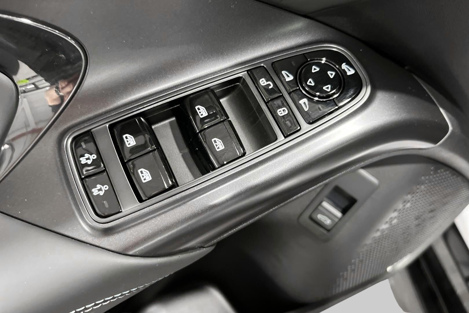 BYD Seal iso kuva 13