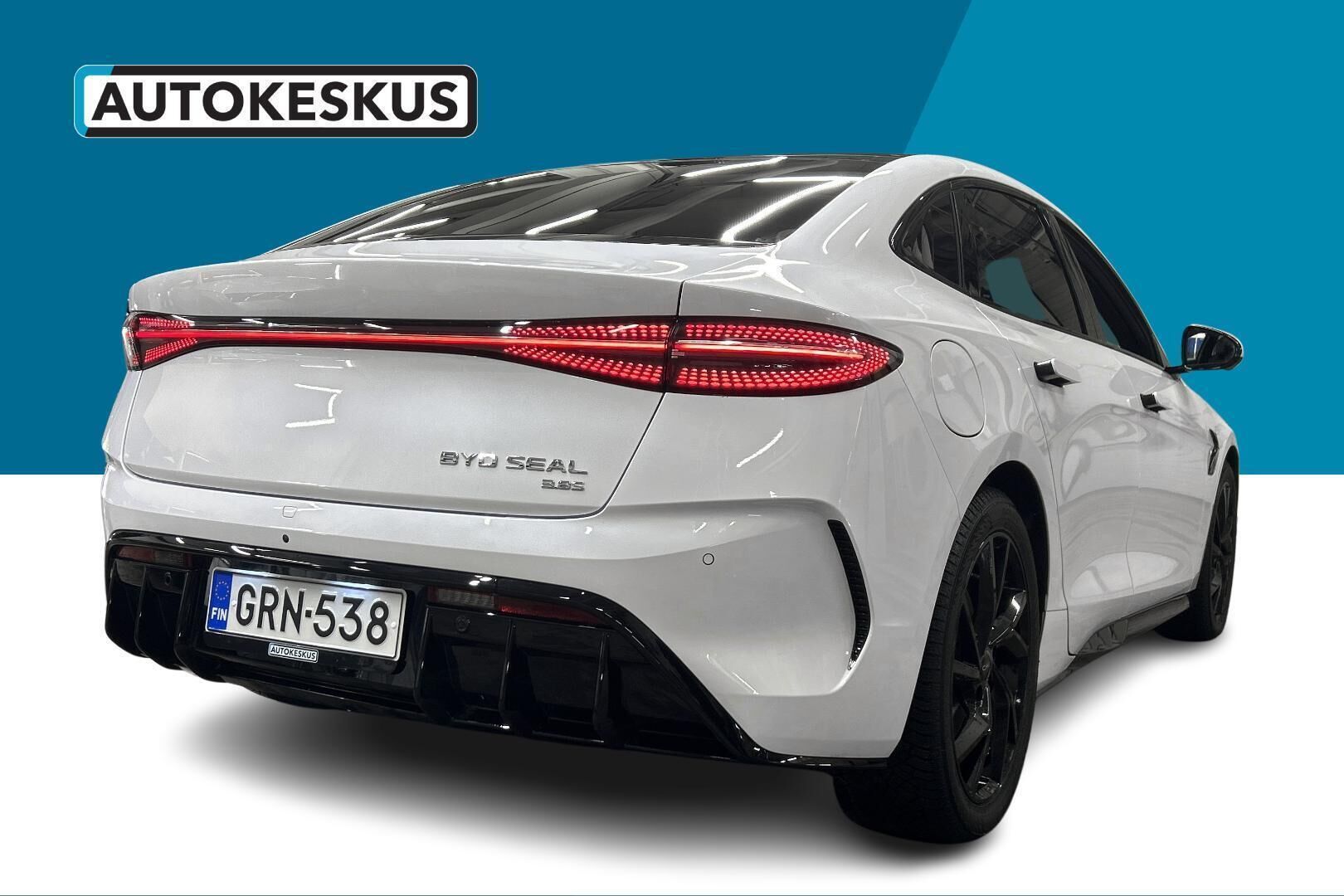 BYD Seal iso kuva 23