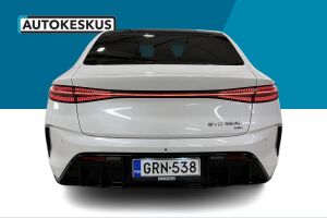 BYD Seal esikatselu 4