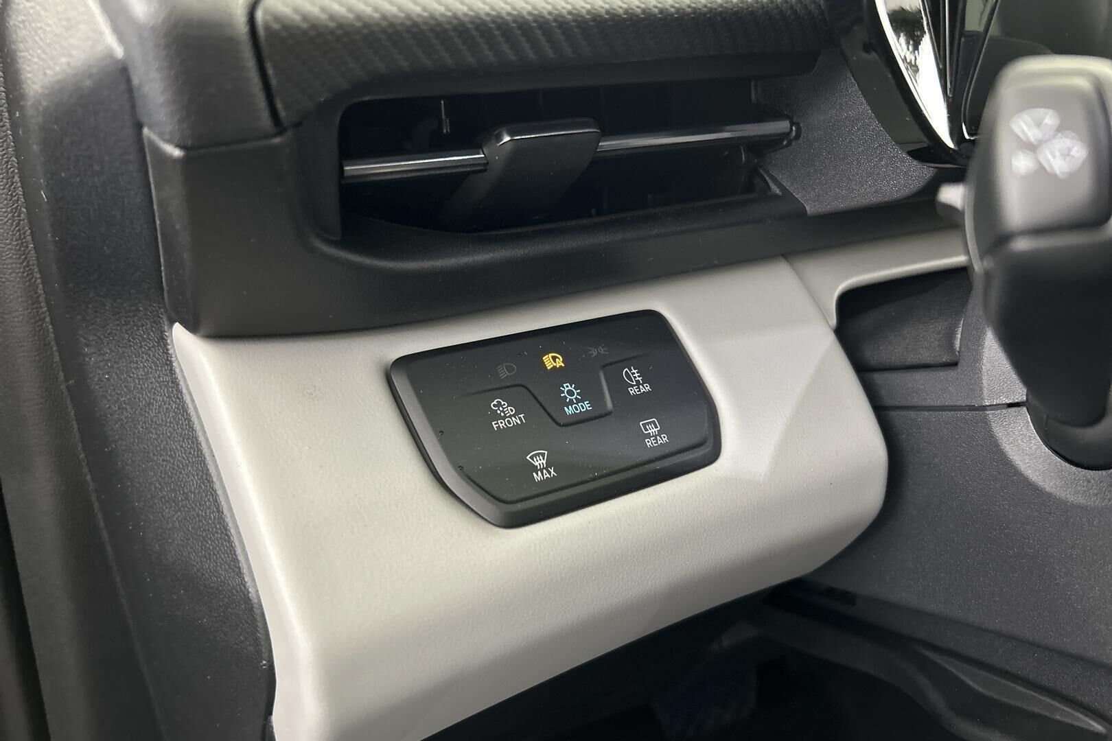 Ford Capri iso kuva 28