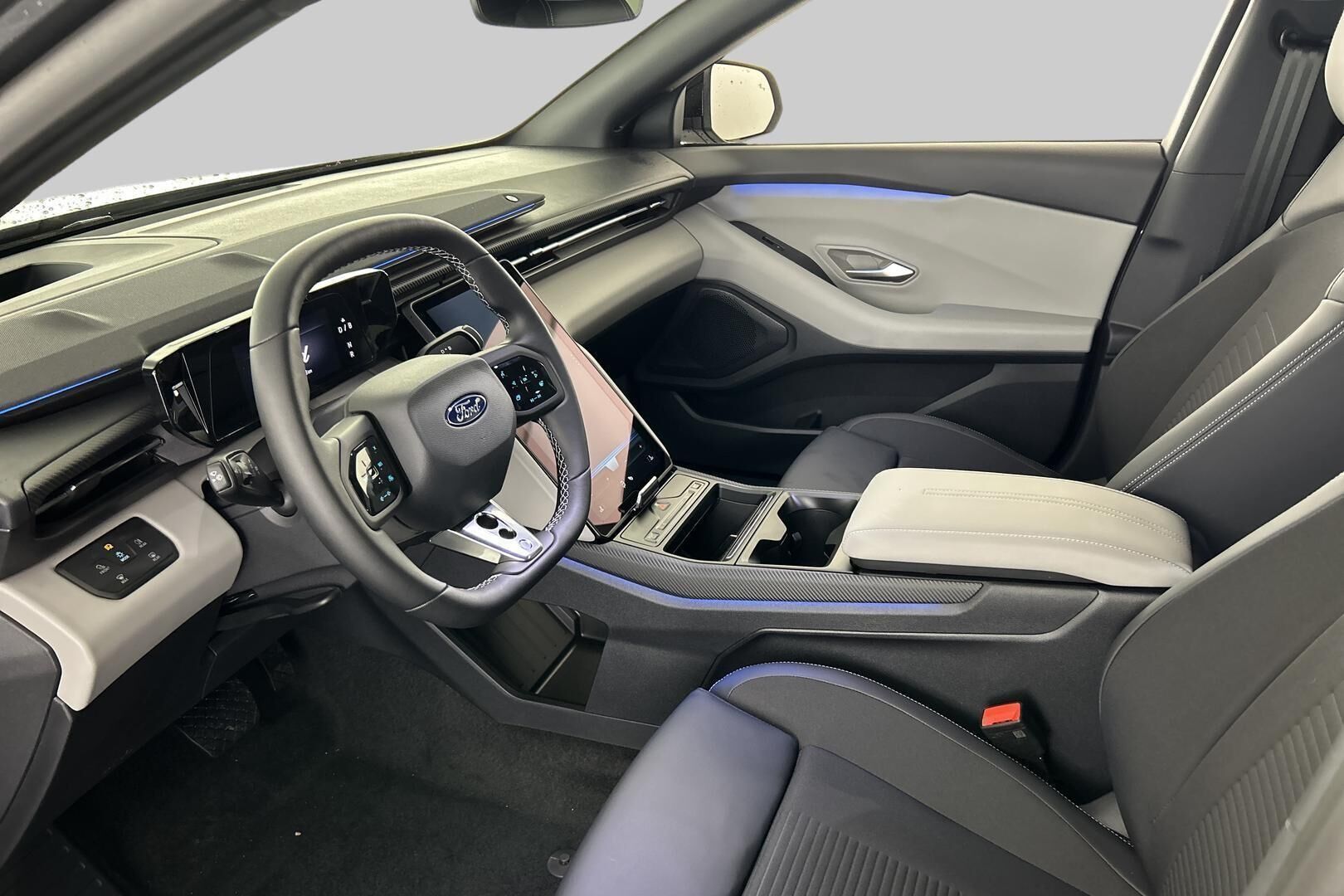 Ford Capri iso kuva 8