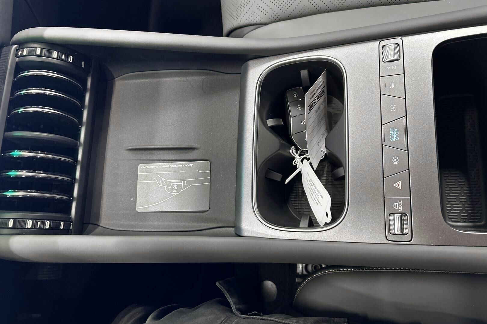 BYD Atto 3 iso kuva 19