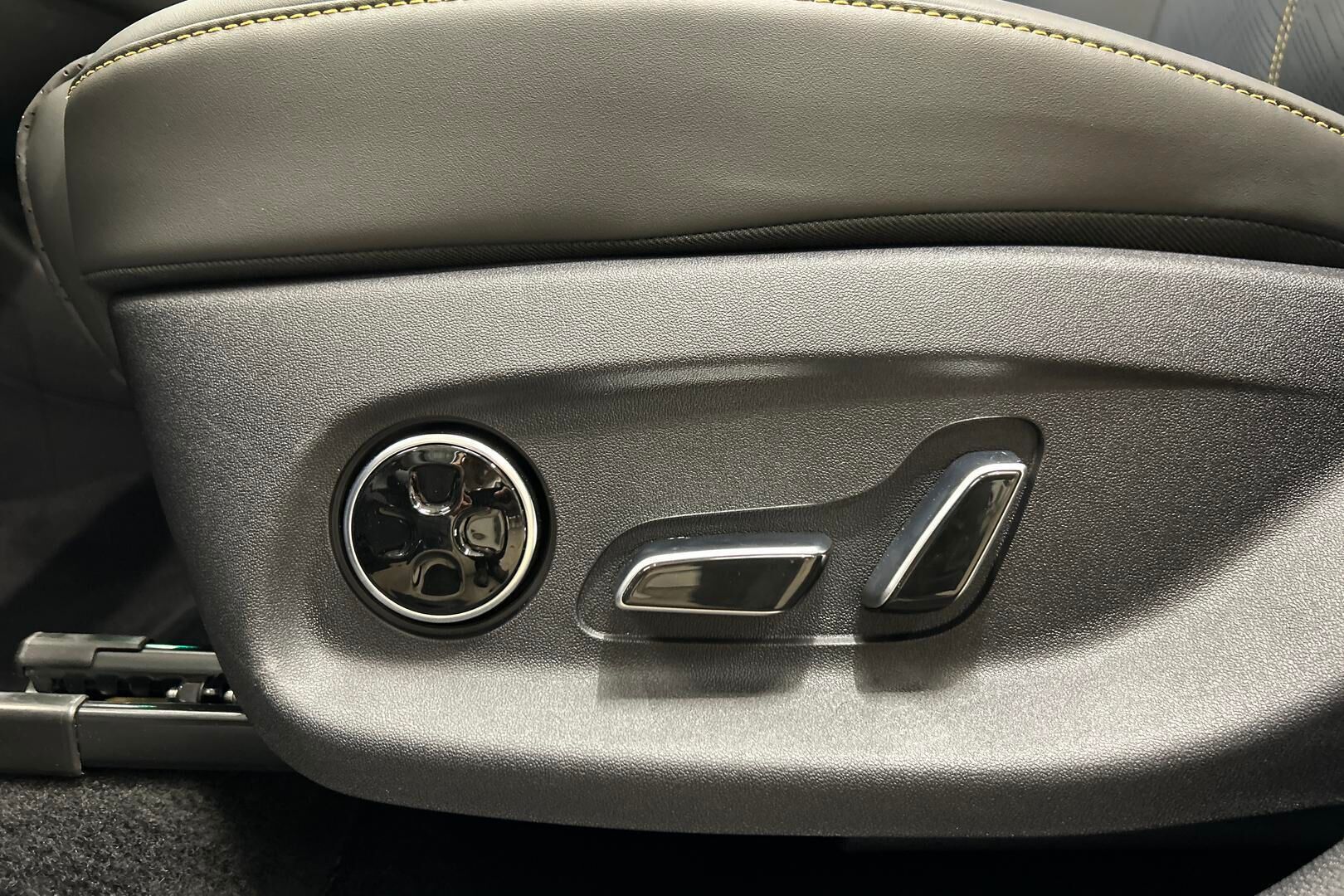 BYD Atto 3 iso kuva 22