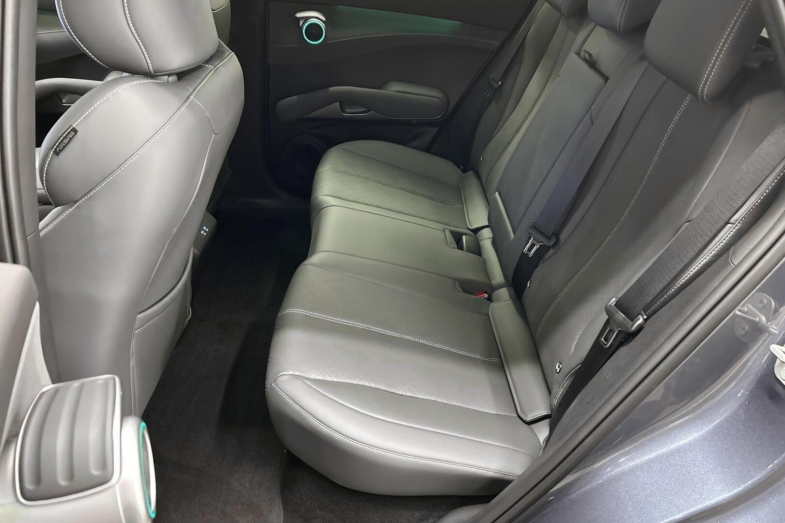 BYD Atto 3 iso kuva 9