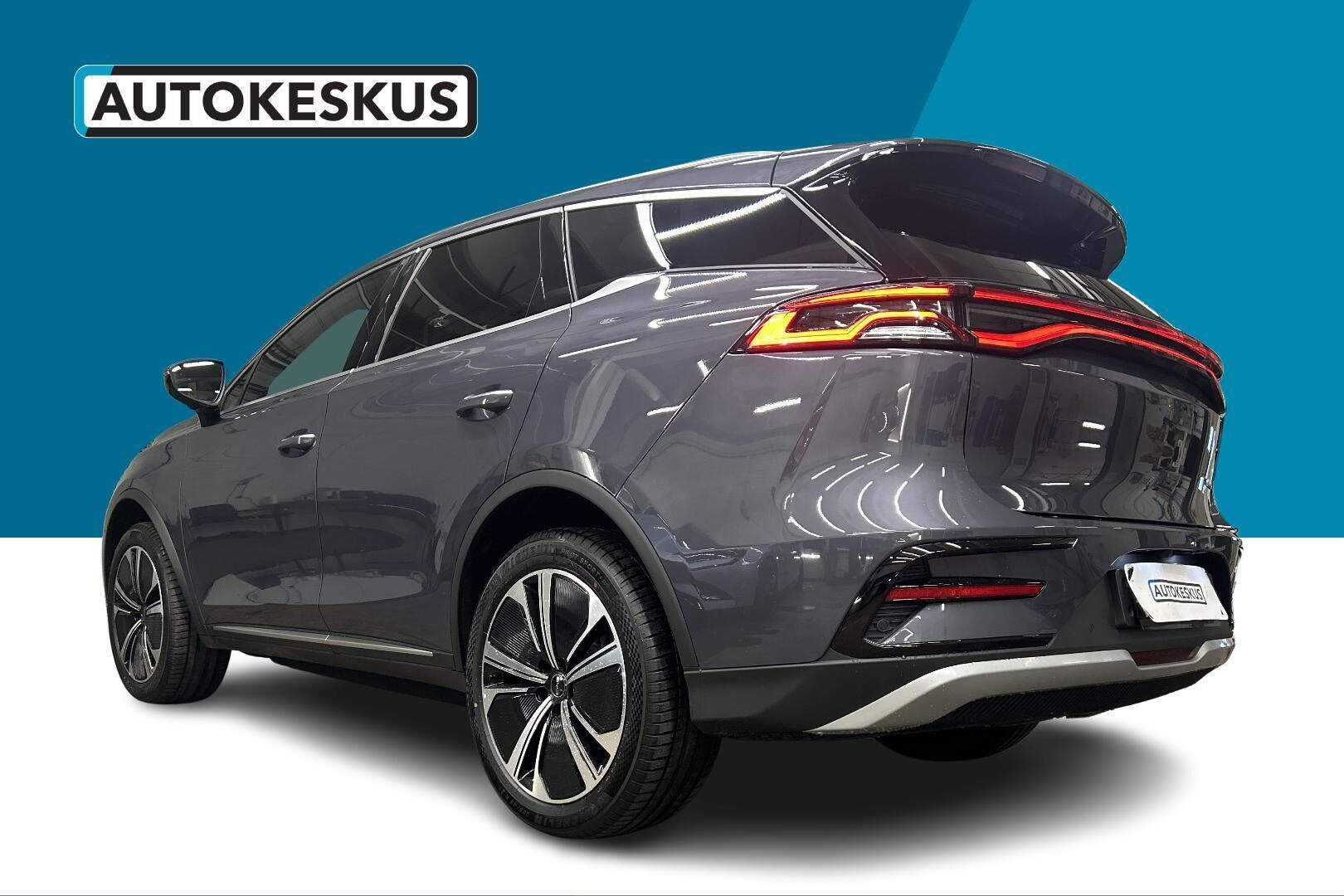 BYD Tang iso kuva 6