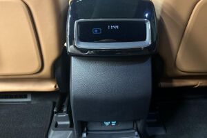 BYD Tang esikatselu 28