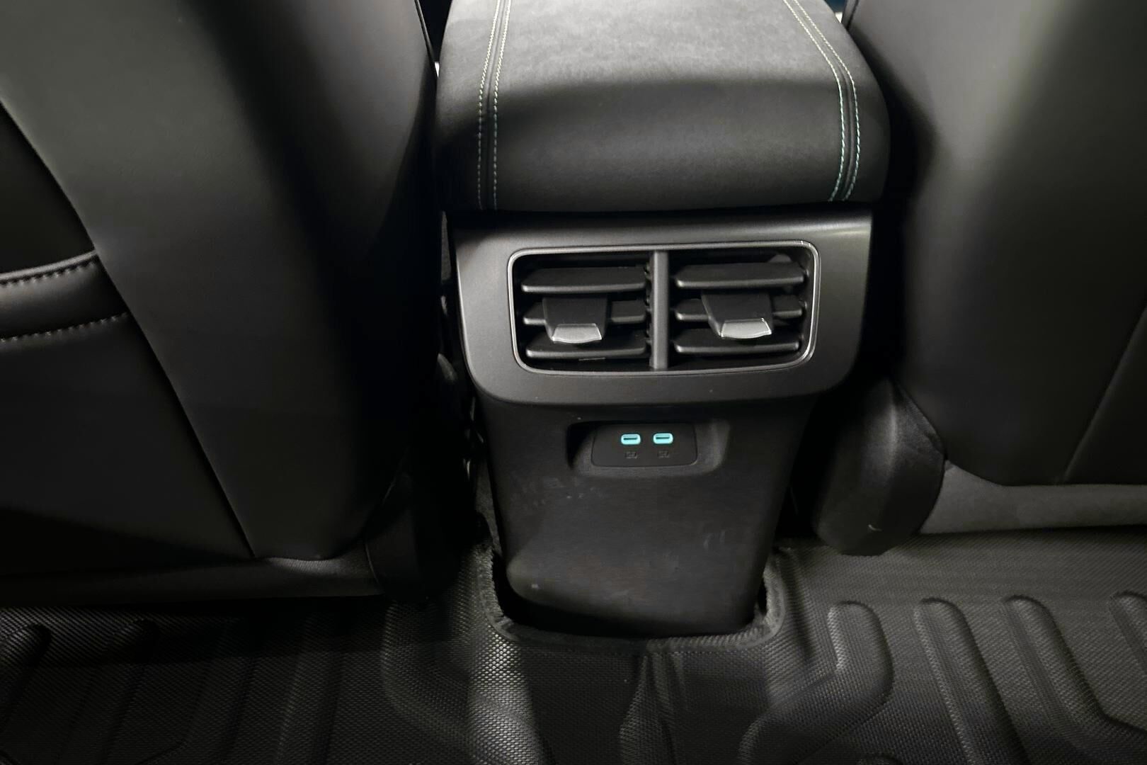 BYD Seal 6 DM-i iso kuva 25