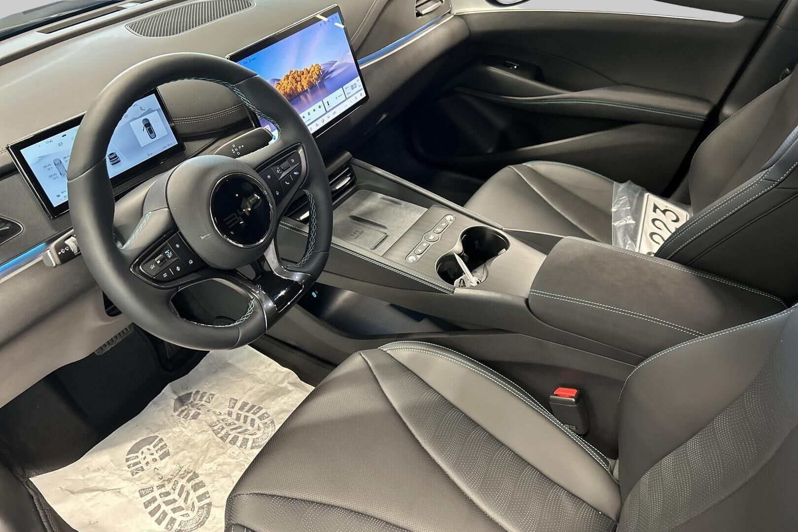 BYD Seal 6 DM-i iso kuva 8