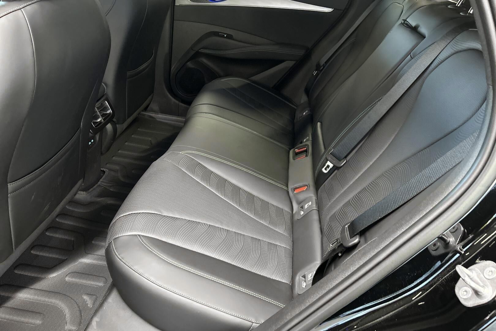 BYD Seal 6 DM-i iso kuva 9