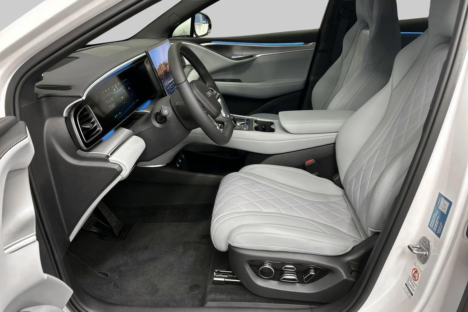 BYD Sealion 7 iso kuva 8