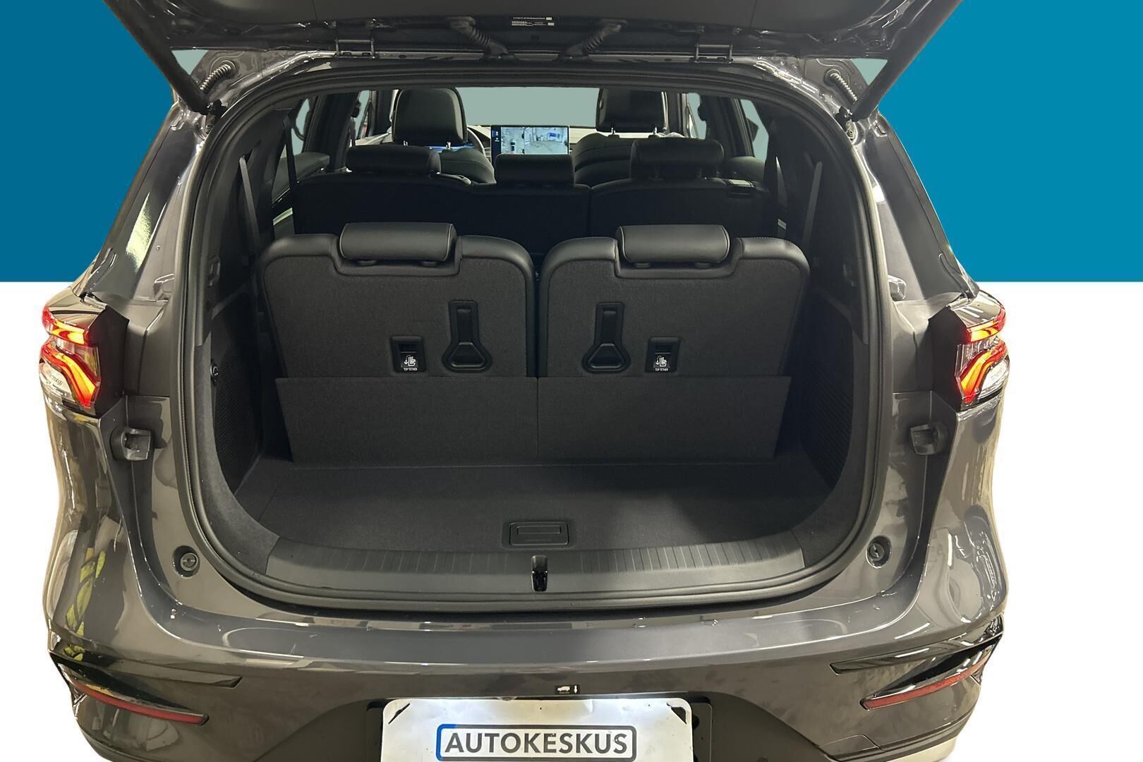 BYD Tang iso kuva 11