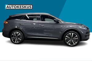 BYD Tang esikatselu 3