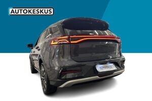 BYD Tang esikatselu 6