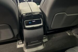 BYD Tang esikatselu 23