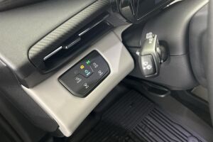 Ford Explorer esikatselu 26