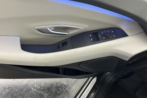 Ford Explorer esikatselu 28