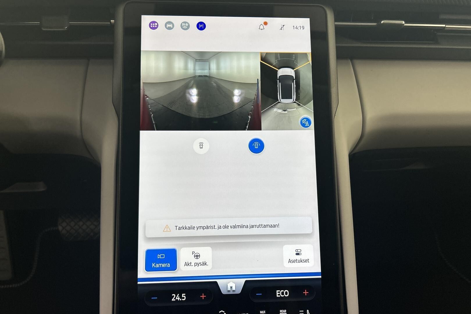 Ford Explorer iso kuva 16