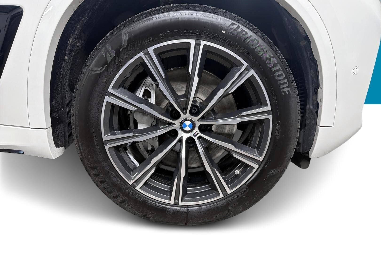 BMW X5 iso kuva 12