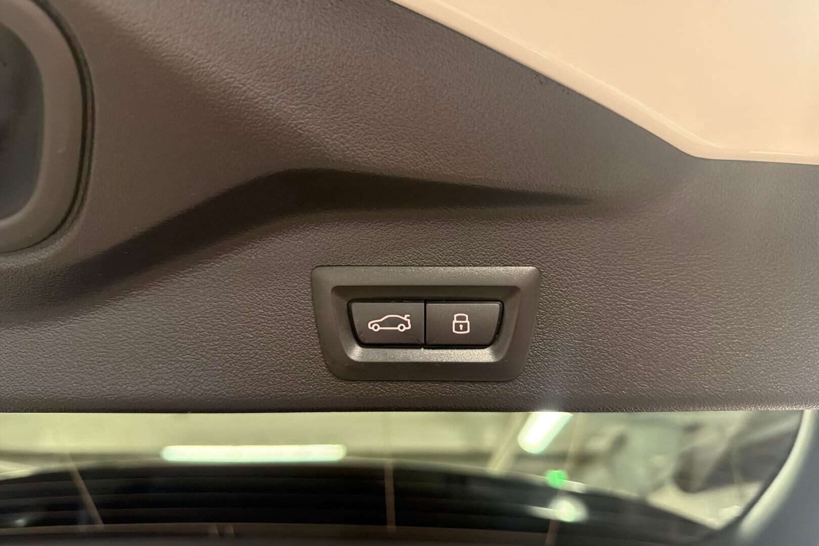 BMW X5 iso kuva 15