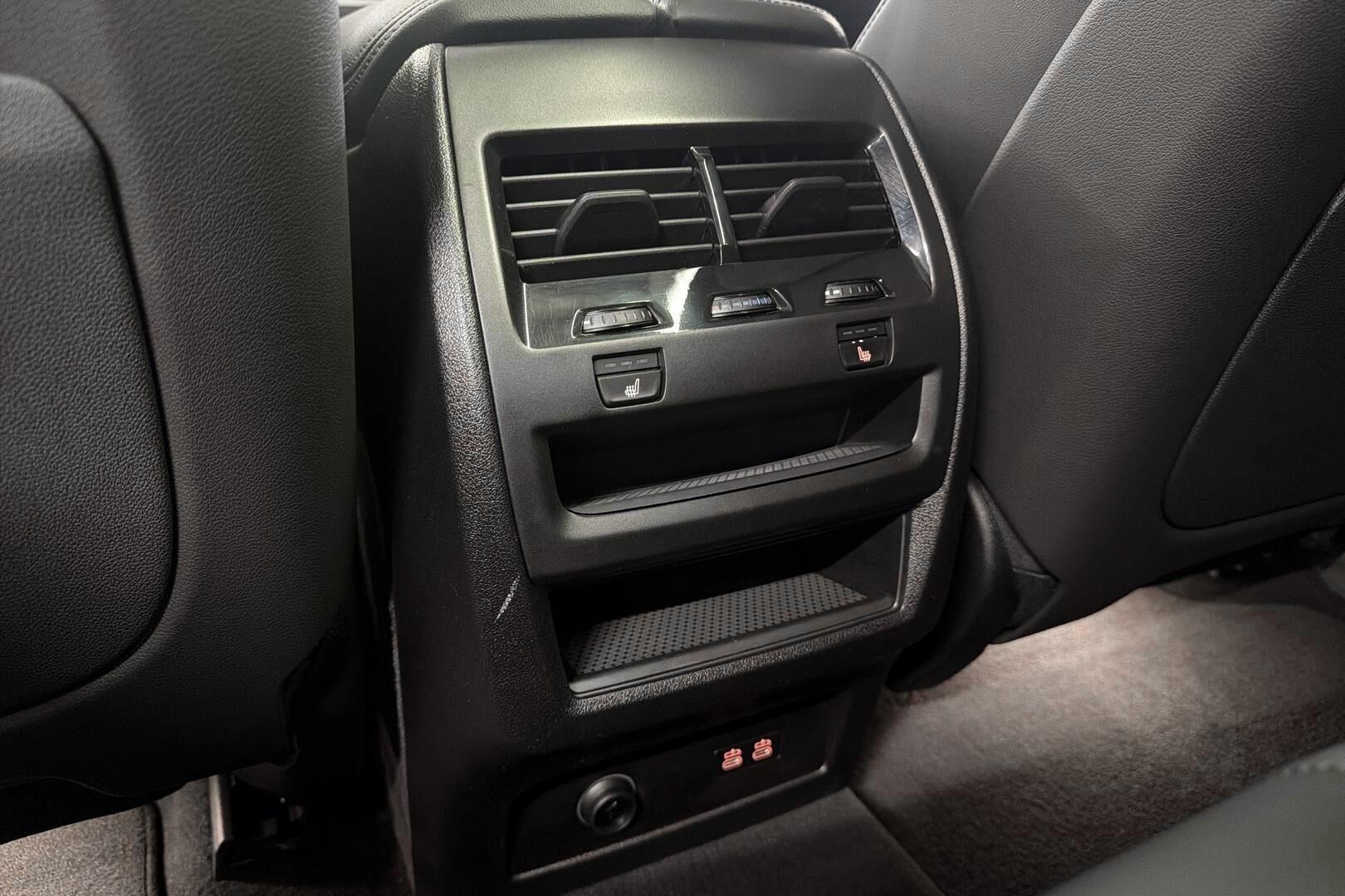 BMW X5 iso kuva 16