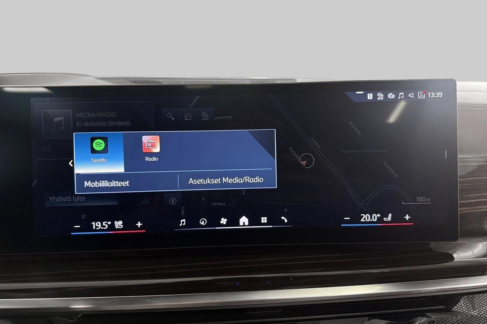 BMW X5 iso kuva 26