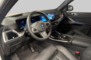 BMW X5 esikatselu 8