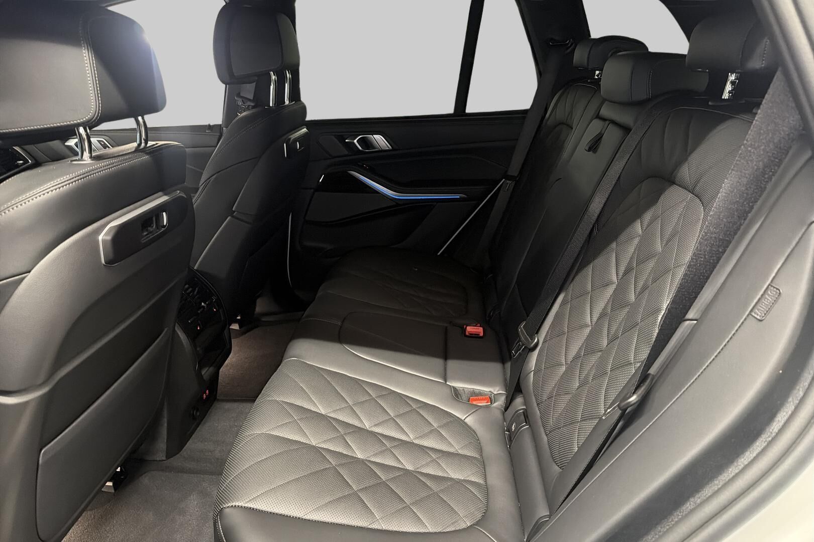 BMW X5 iso kuva 9