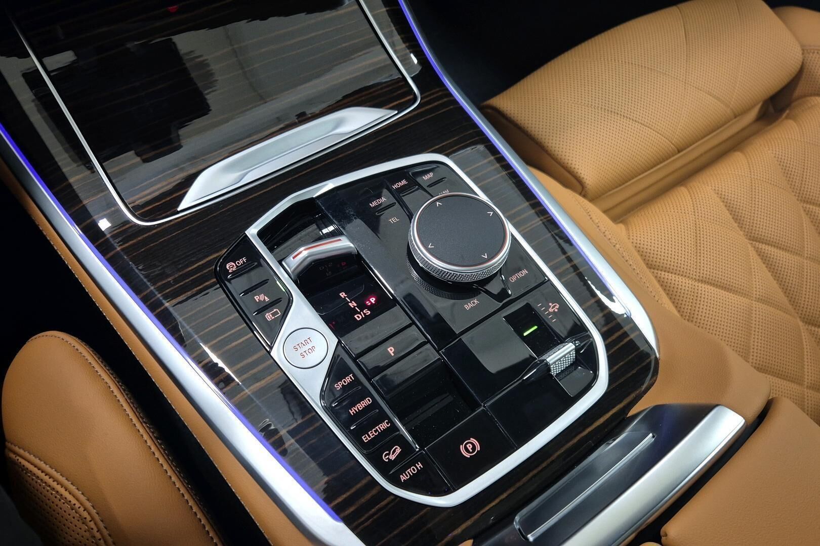 BMW X5 iso kuva 16