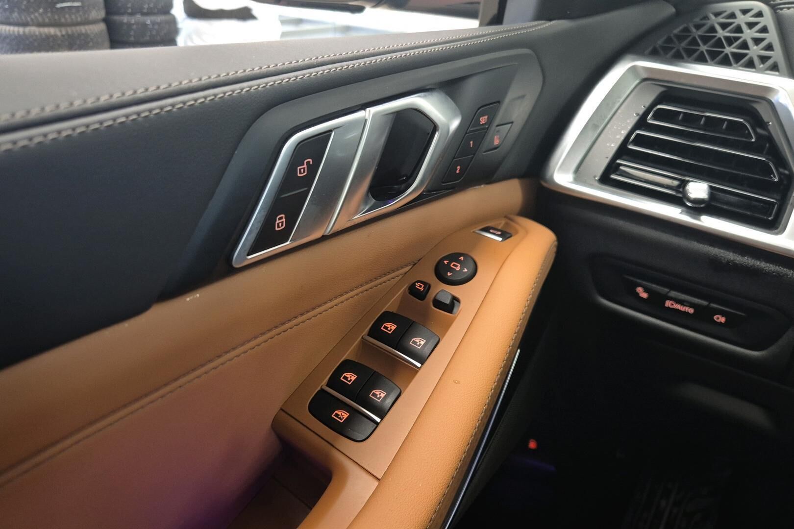BMW X5 iso kuva 19