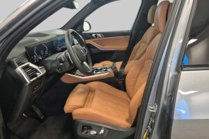 BMW X5 esikatselu 8