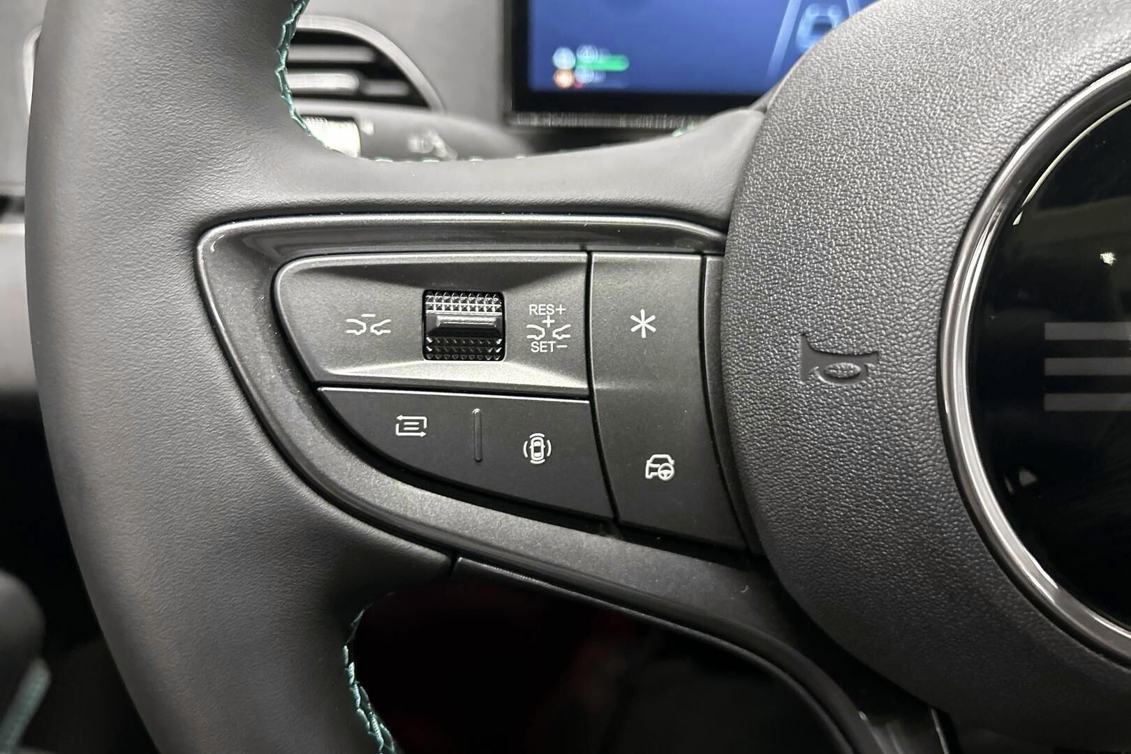 BYD Seal 6 DM-i iso kuva 14