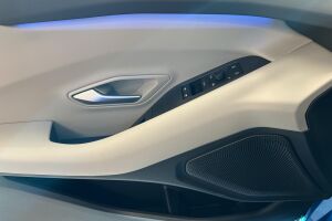 Ford Explorer esikatselu 16