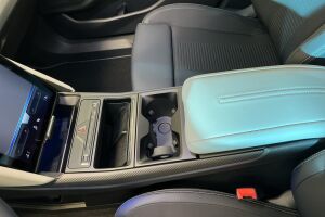 Ford Explorer esikatselu 18