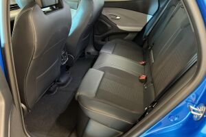 Ford Explorer esikatselu 8