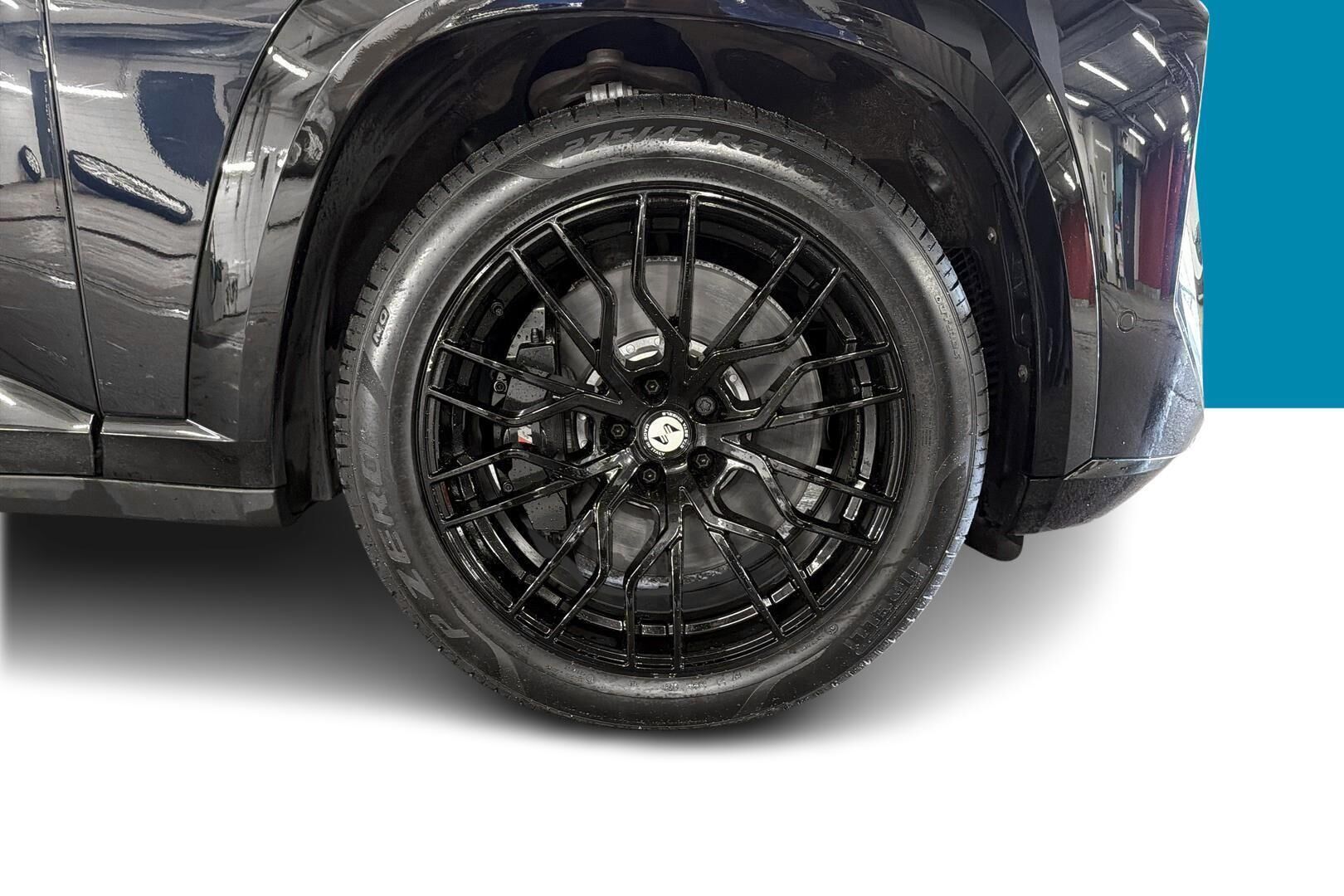 BMW XM iso kuva 34