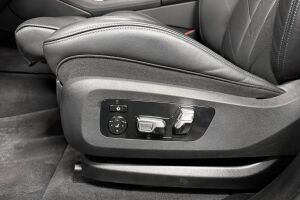 BMW XM esikatselu 14
