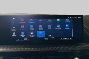 BMW XM esikatselu 24