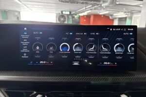 BMW XM esikatselu 27