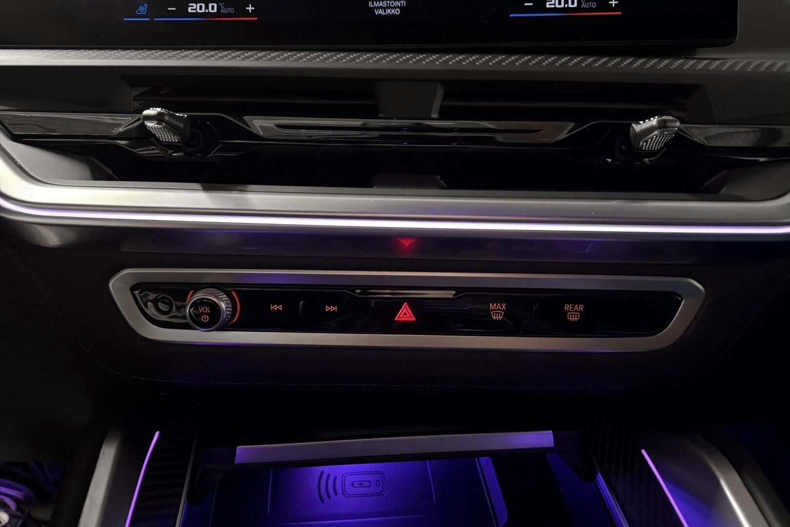 BMW XM iso kuva 29