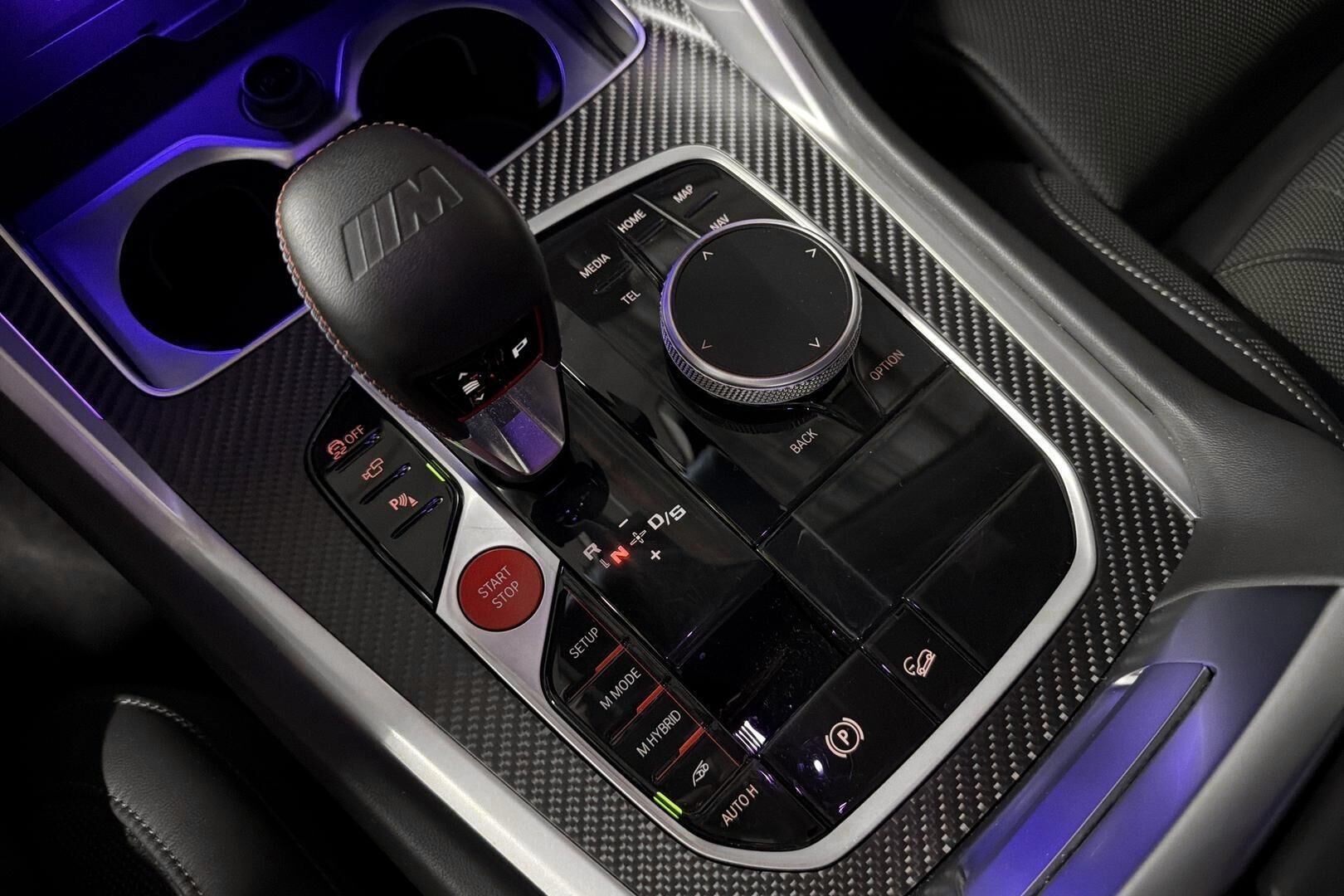 BMW XM iso kuva 31