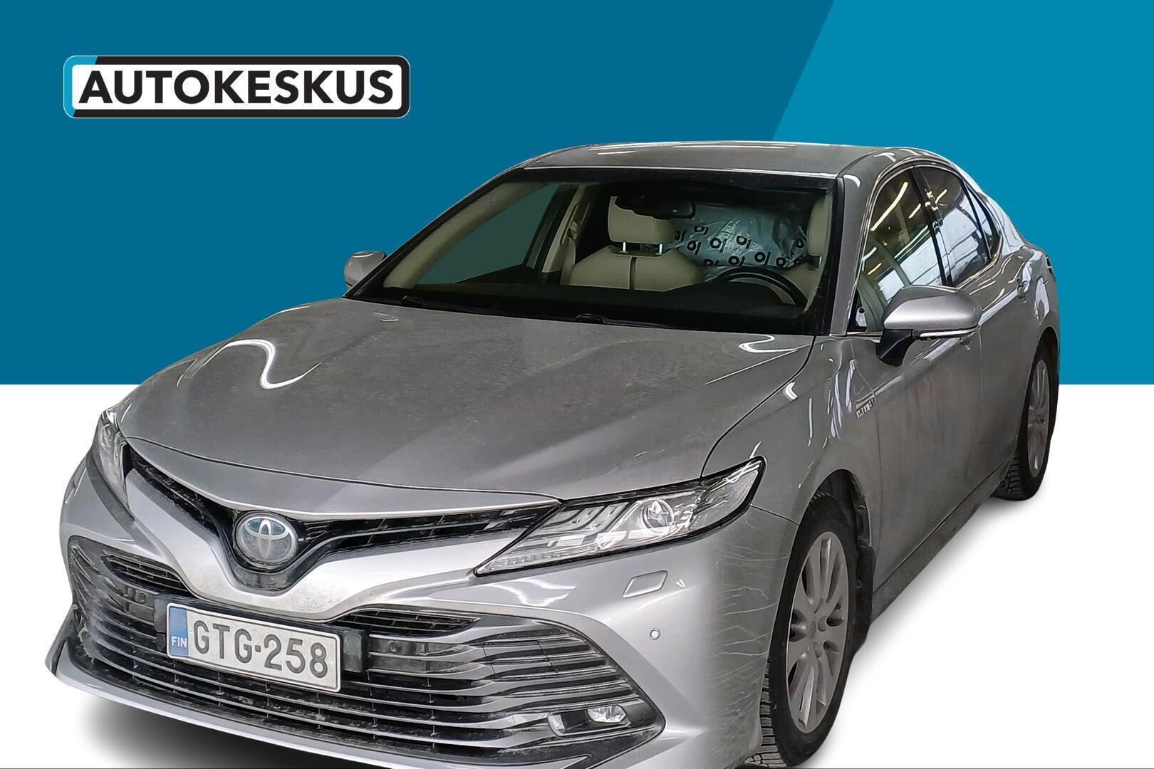 Toyota Camry iso kuva 0