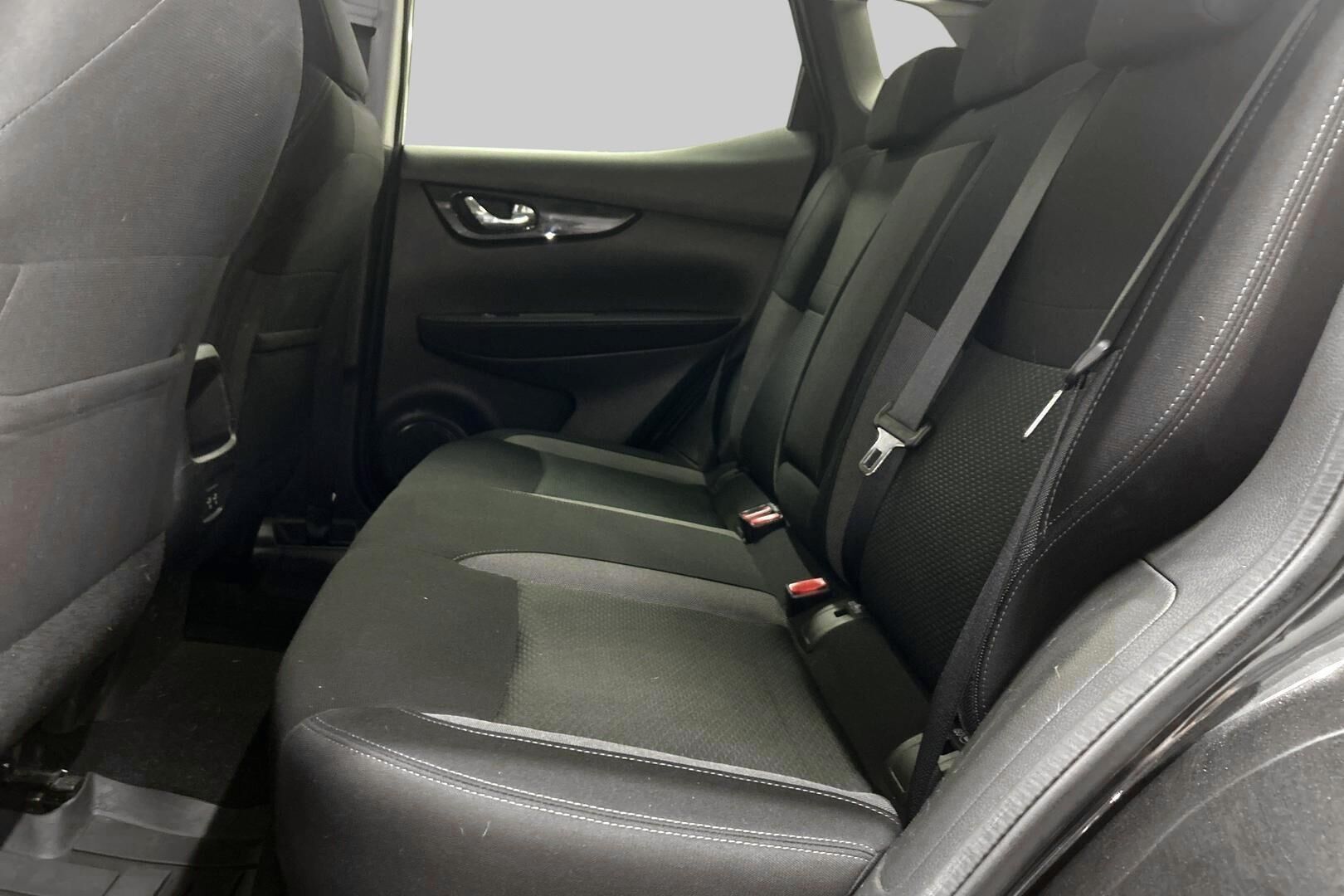 Nissan Qashqai iso kuva 10
