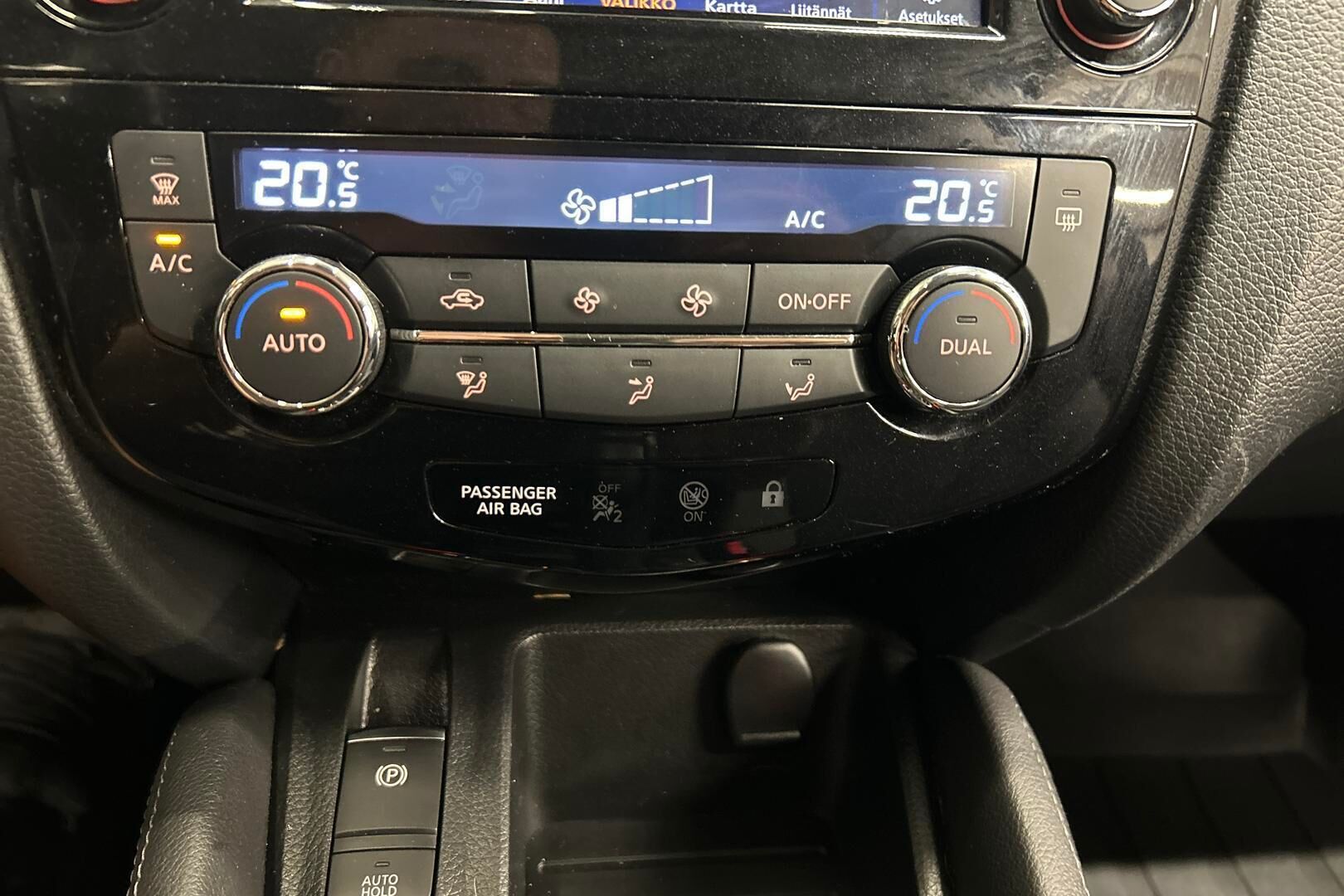 Nissan Qashqai iso kuva 19