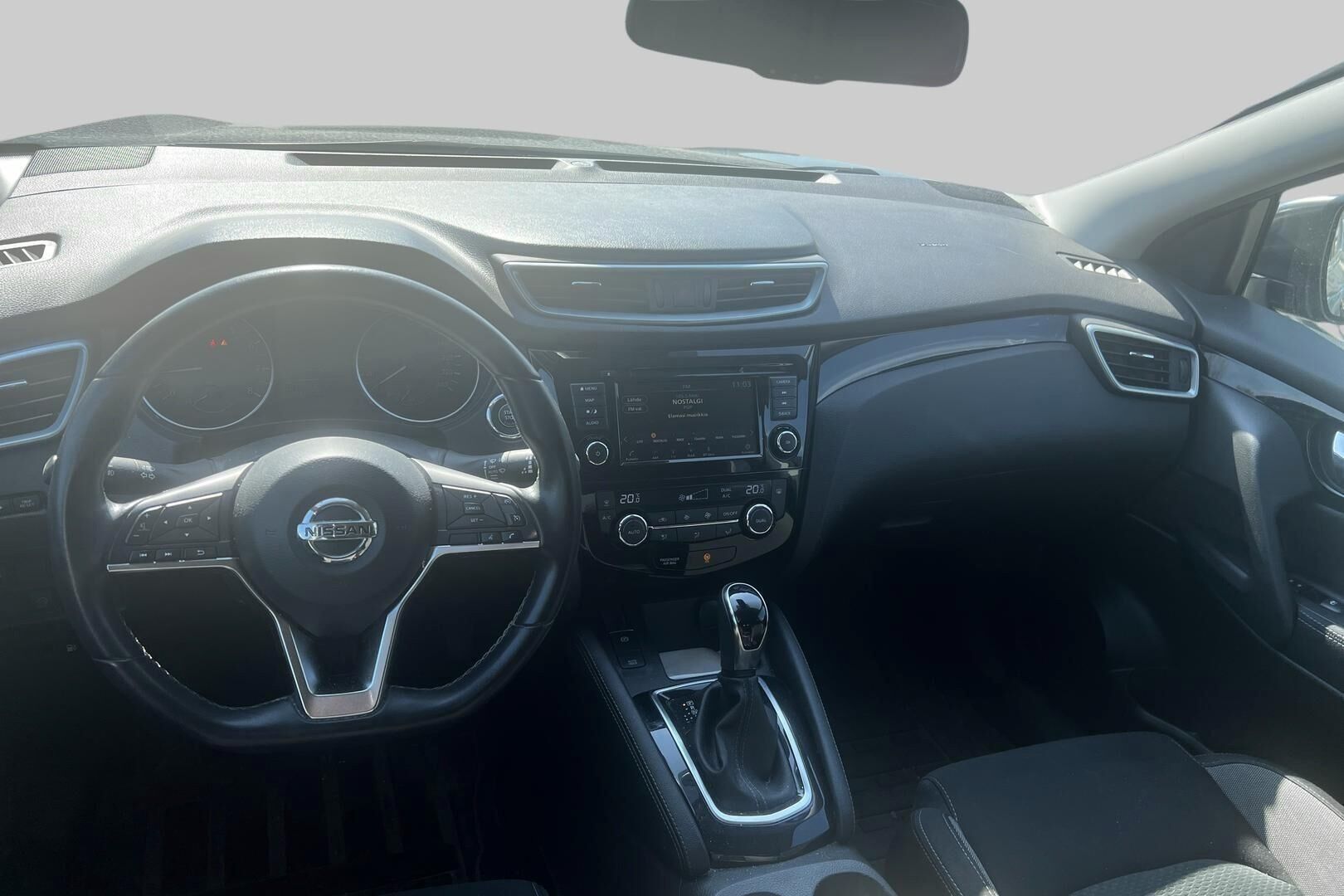 Nissan Qashqai iso kuva 2