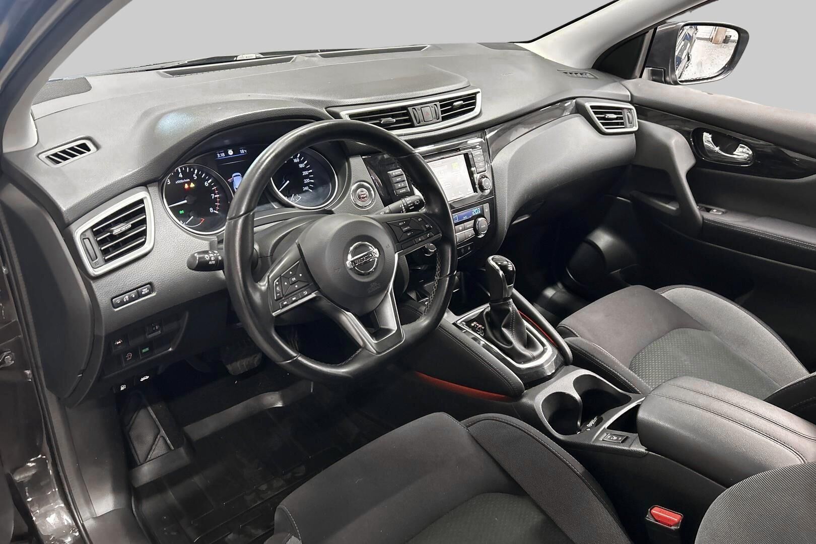 Nissan Qashqai iso kuva 36