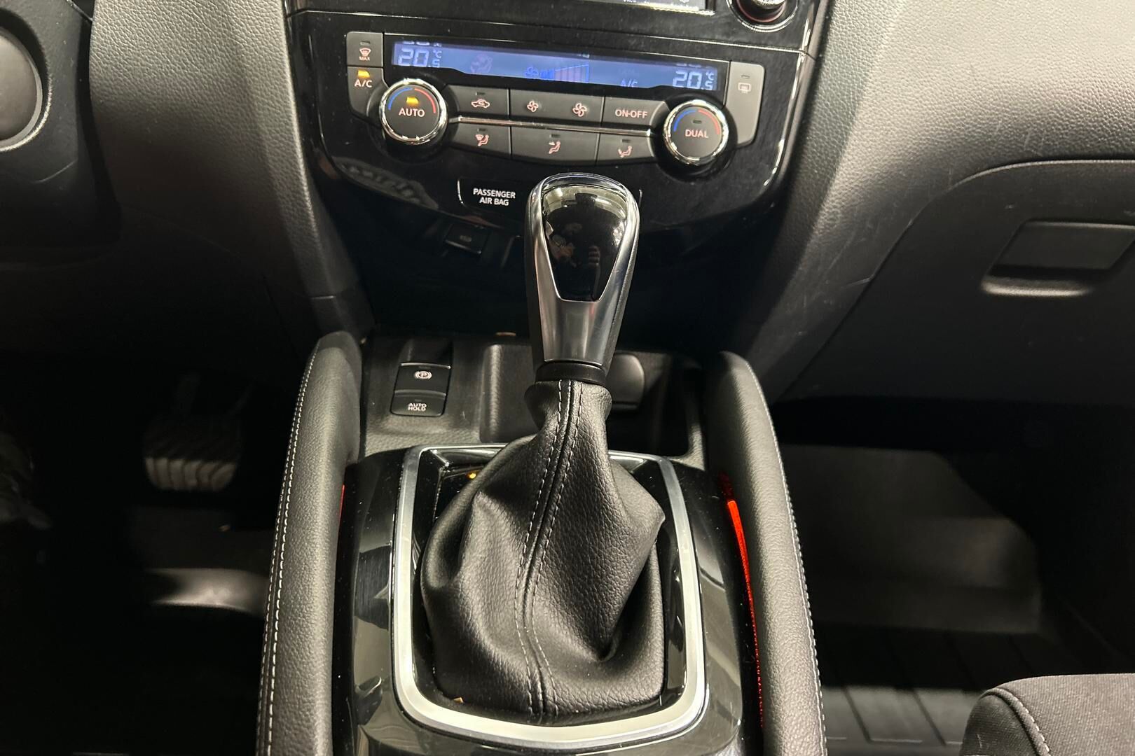 Nissan Qashqai iso kuva 47