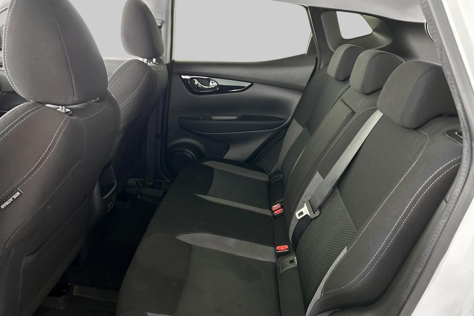 Nissan Qashqai iso kuva 10