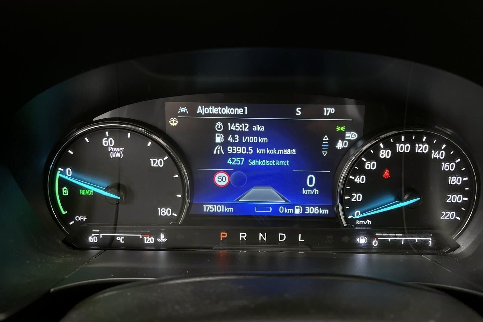 Ford Kuga iso kuva 13