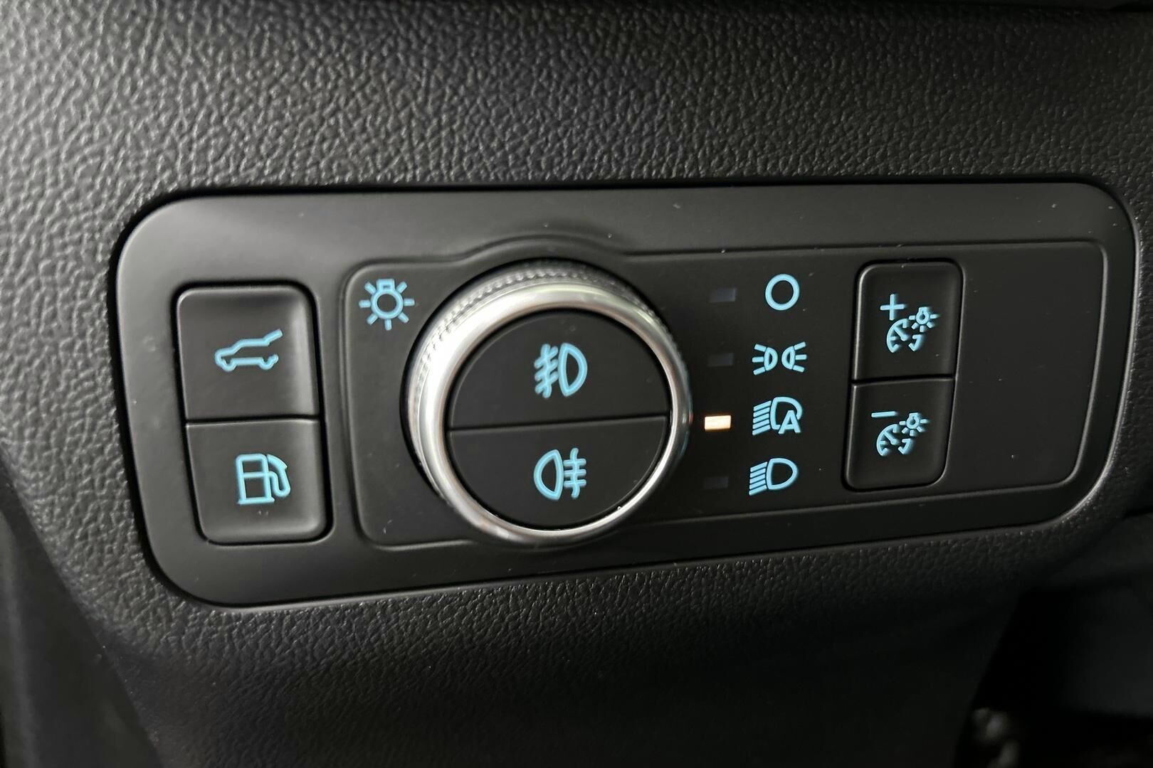Ford Kuga iso kuva 24