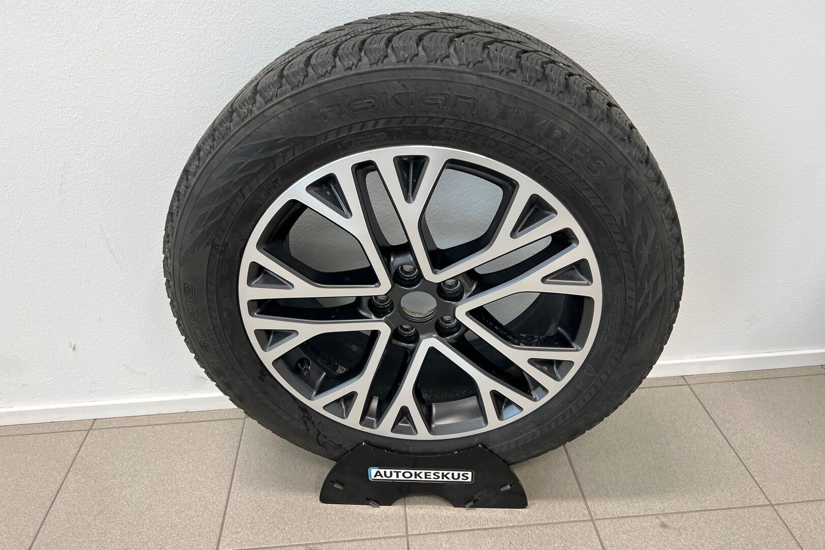 Ford Kuga iso kuva 14